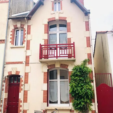 La 1879, 50 M Plage, Jardin, Deco Soignee * Les Sables-dʼOlonne